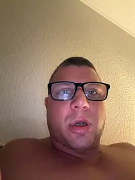 PolishBoy1995 online show from October 2025 03:23:02 AM