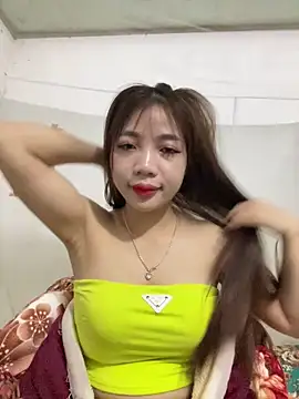 Zlienr023 online show from December 2025 01:00:01 AM