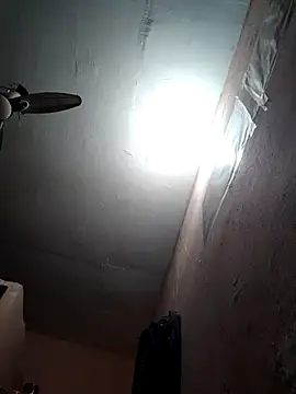 CUTE-GIRL-1 online show from November 2025 12:30:01 PM