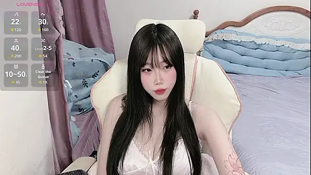 Snapshot of Vivian-88 chatting on May 2026 09:44:02 PM Vivian-88 online show from May 2026 09:44:02 PM