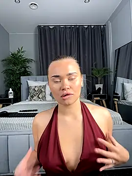 Snapshot of MilaRaven chatting on November 2025 10:04:02 AM MilaRaven online show from November 2025 10:04:02 AM