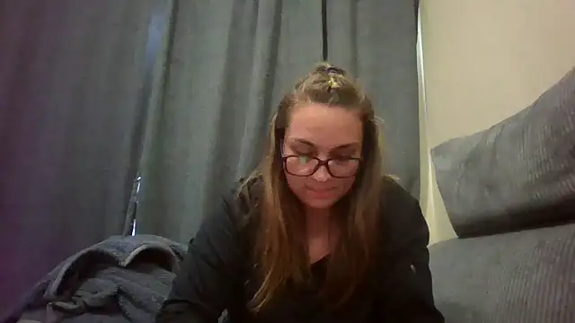 lilMissMarli online show from February 2026 12:16:01 PM