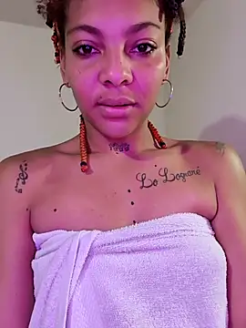 leona sumiza online show from November 2025 06:51:01 PM