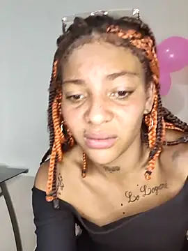 leona sumiza online show from November 2025 01:36:01 AM