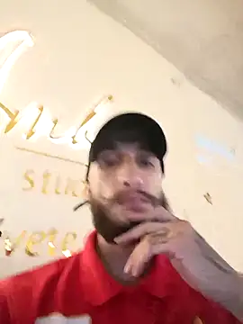 Snapshot of analistacum chatting on October 2025 12:15:02 AM analistacum online show from October 2025 12:15:02 AM