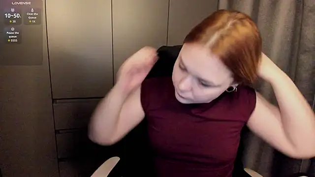 sophia lix online show from April 2026 05:29:01 PM