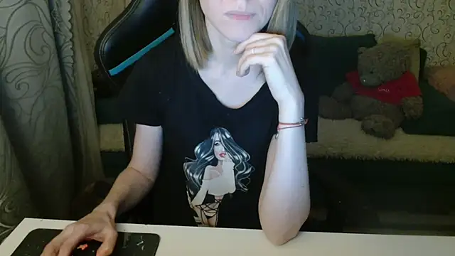 Snapshot of _Alisa_Allison_ chatting on October 2025 03:02:02 PM  Alisa Allison  online show from October 2025 03:02:02 PM