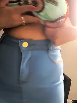 Snapshot of paularois chatting on January 2026 03:23:01 AM paularois online show from January 2026 03:23:01 AM