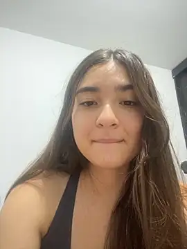 Valentina ro online show from October 2025 03:43:01 AM