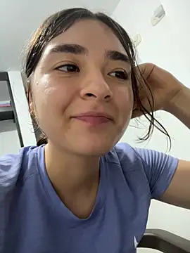 Valentina ro online show from November 2025 03:26:02 AM