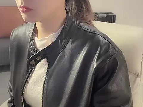 Snapshot of lvy-002 chatting on November 2025 10:39:02 AM lvy-002 online show from November 2025 10:39:02 AM