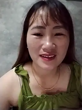 emini-xx online show from November 2025 12:10:01 AM