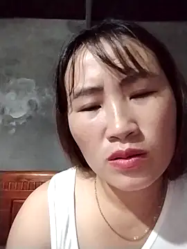 emini-xx online show from November 2025 12:16:02 PM