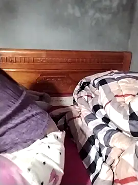 emini-xx online show from March 2026 12:57:02 PM