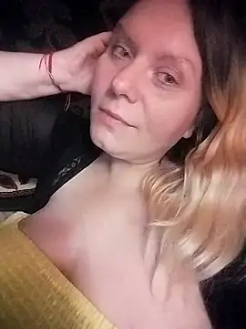 Lana-murr online show from December 2025 04:46:02 PM