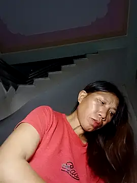 bella-la online show from November 2025 11:38:02 AM