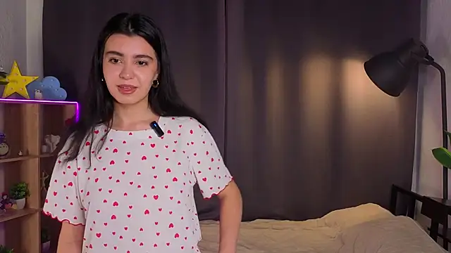 Snapshot of GemmaGlory chatting on October 2025 04:05:02 AM GemmaGlory online show from October 2025 04:05:02 AM