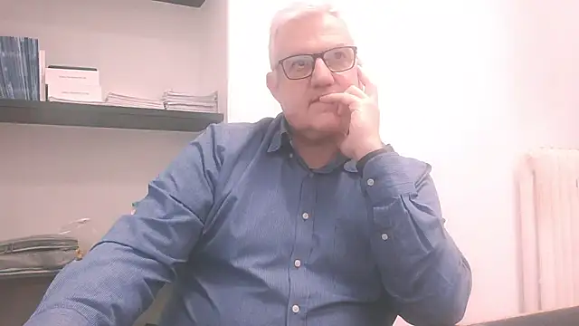 Snapshot of Diegoriv71 chatting on February 2026 01:27:02 PM Diegoriv71 online show from February 2026 01:27:02 PM