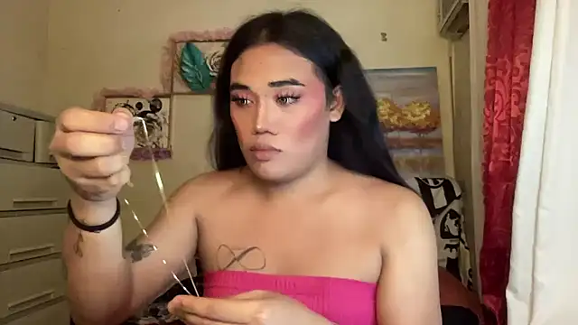 untouchable mia online show from December 2025 12:25:01 PM