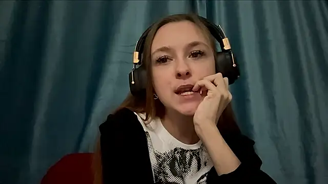 Snapshot of HOTBellakle chatting on November 2025 03:10:02 PM HOTBellakle online show from November 2025 03:10:02 PM