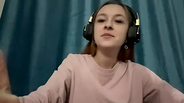 Snapshot of HOTBellakle chatting on November 2025 01:11:02 PM HOTBellakle online show from November 2025 01:11:02 PM