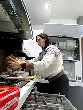 Piediniecollant online show from January 2026 11:14:02 AM