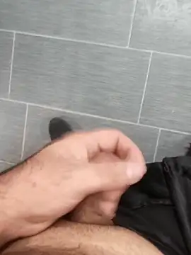 Snapshot of centro6891 chatting on February 2026 04:21:02 PM centro6891 online show from February 2026 04:21:02 PM