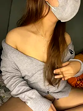 Snapshot of Beauty_in chatting on December 2025 03:29:01 PM Beauty in online show from December 2025 03:29:01 PM