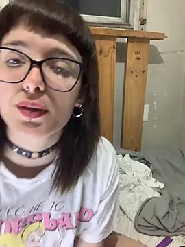 xlucifer13 online show from November 2025 02:50:02 AM