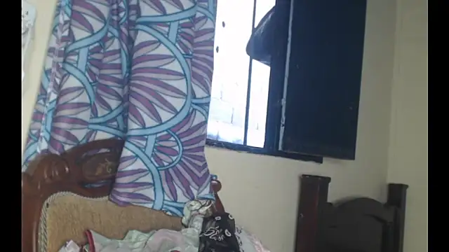 Snapshot of LilithMiller_ chatting on June 2026 12:22:01 PM LilithMiller online show from June 2026 12:22:01 PM