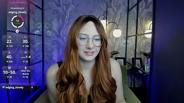 Liana Ln online show from November 2025 03:26:02 PM