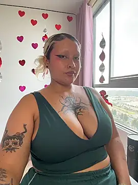 pinkbaddie777 online show from February 2026 10:13:02 PM