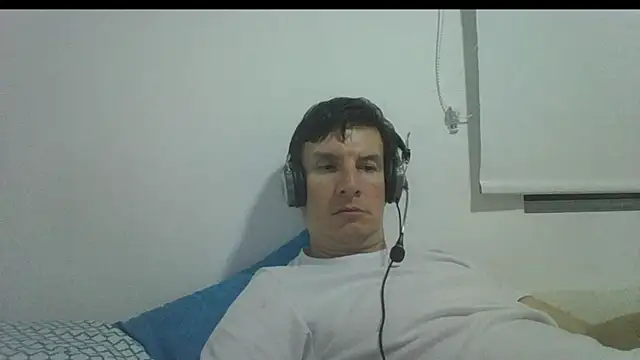 carliesexyman online show from December 2025 08:30:01 AM