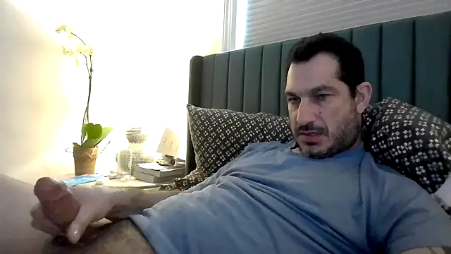 ckraiders84 online show from February 2026 07:39:02 PM