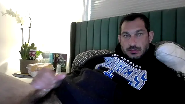 ckraiders84 online show from May 2026 05:31:01 PM