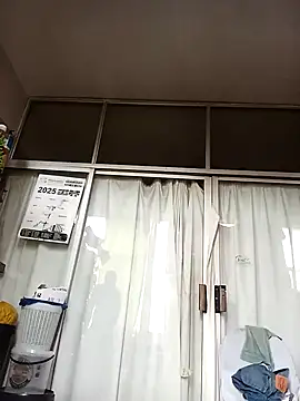 Snapshot of dzicky33 chatting on October 2025 10:17:02 AM dzicky33 online show from October 2025 10:17:02 AM