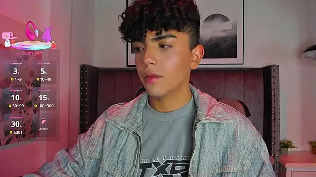 Niick Twiink online show from December 2025 07:56:02 PM