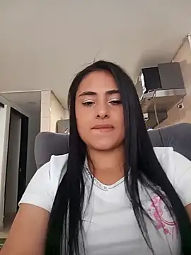 Snapshot of solandrea chatting on November 2025 04:20:02 PM solandrea online show from November 2025 04:20:02 PM