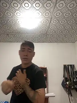 Snapshot of JOMIITALIA chatting on October 2025 06:10:02 PM JOMIITALIA online show from October 2025 06:10:02 PM