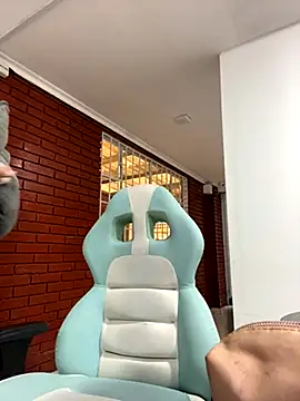 Adrimaretti online show from November 2025 08:40:01 PM