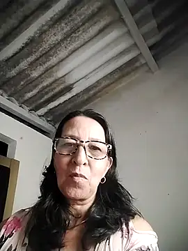 Snapshot of MaryHottiee chatting on December 2025 01:46:02 AM MaryHottiee online show from December 2025 01:46:02 AM