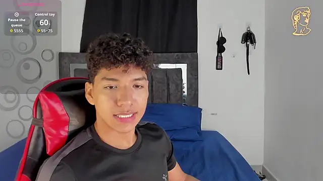 Maximiliano Khalil online show from February 2026 08:12:02 PM