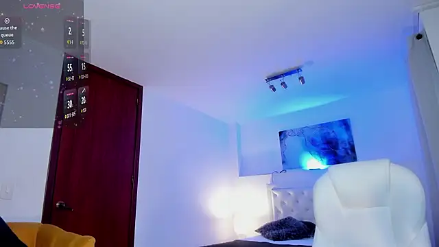 KamiSuarez online show from March 2026 01:28:01 PM