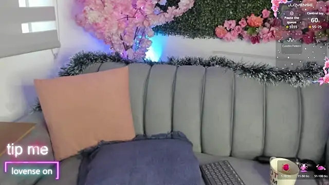 Snapshot of Doris_cruzz chatting on January 2026 01:24:01 PM Doris cruzz online show from January 2026 01:24:01 PM