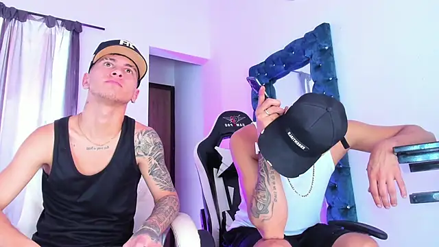 Snapshot of Yourtemptation555 chatting on November 2025 04:53:02 PM Yourtemptation555 online show from November 2025 04:53:02 PM