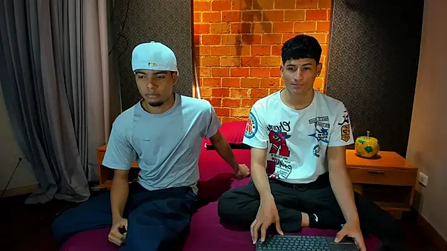 Snapshot of Jack_and_Joes chatting on October 2025 03:31:01 AM Jack and Joes online show from October 2025 03:31:01 AM