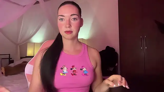 Snapshot of Bae_Belle chatting on November 2025 06:14:02 AM Bae Belle online show from November 2025 06:14:02 AM