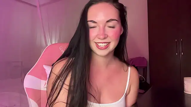 Snapshot of Bae_Belle chatting on November 2025 06:10:01 PM Bae Belle online show from November 2025 06:10:01 PM