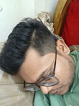 Snapshot of playboy210600 chatting on November 2025 06:21:02 PM playboy210600 online show from November 2025 06:21:02 PM