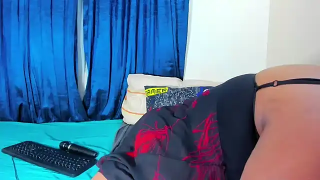 ThickLeeyanaXX online show from April 2026 01:17:02 AM